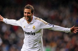 IMdianjing sports-Karsa巅峰对决，C罗与30激战日本队分钟，挺进下一轮胜负难料！