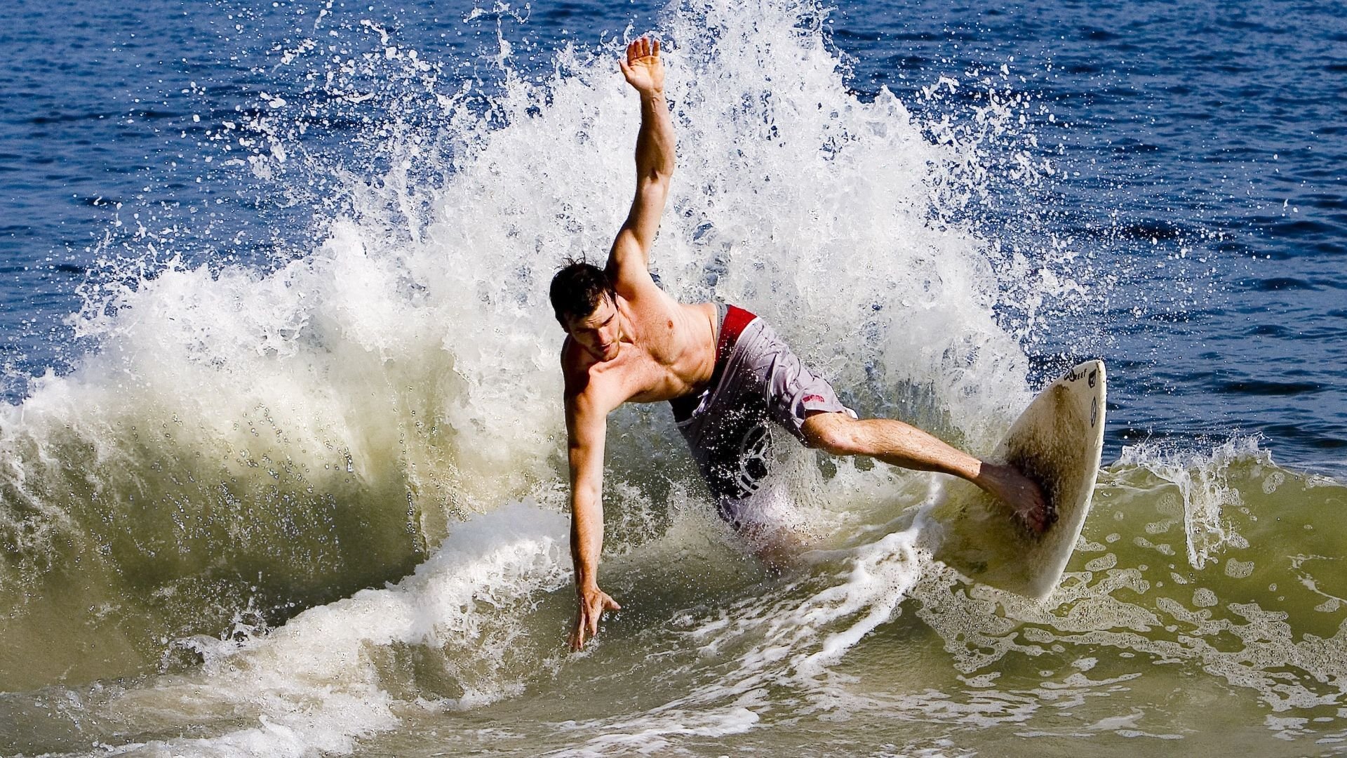 德约科维奇遭遇十连败，德国队教练面临压力！一场体育世界的暗流涌动